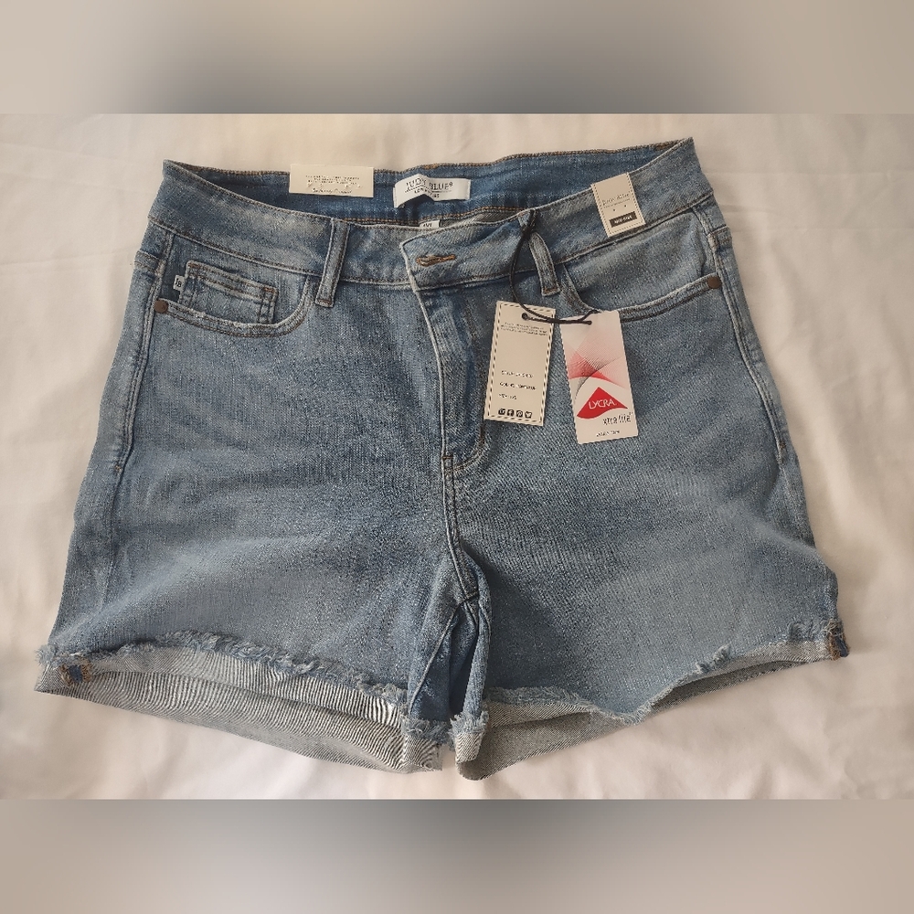Judy Blue Women's Blue Mid Rise Denim Shorts